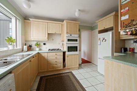 2 bedroom Detached bungalow for sale in Hemingby Way, Horncastle, LN9