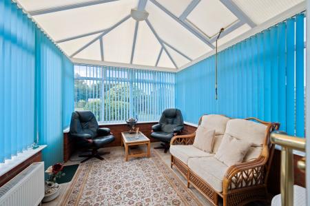 2 bedroom Detached bungalow for sale in Hemingby Way, Horncastle, LN9