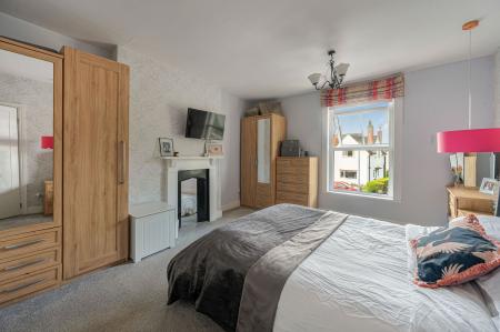 3 bedroom End of terrace house for sale in Main Road, Hundleby, PE23