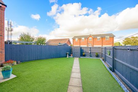 3 bedroom Terraced House for sale in Granary Close, Spilsby, PE23