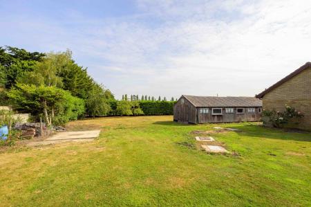 4 bedroom Detached house for sale in Fen Road, Stickford, PE22