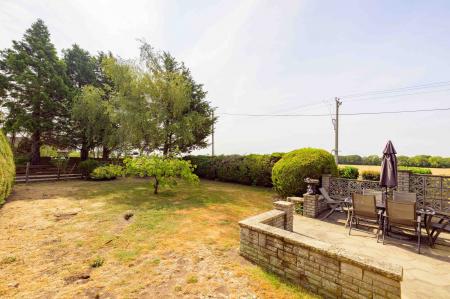 4 bedroom Detached house for sale in Fen Road, Stickford, PE22