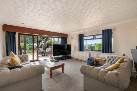 4 bedroom Detached house for sale in Fen Road, Stickford, PE22
