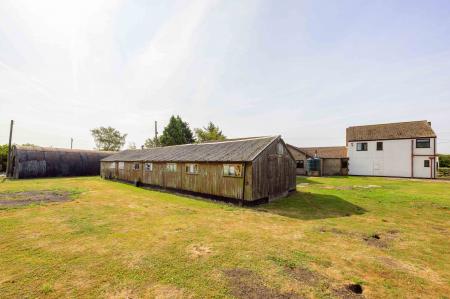4 bedroom Detached house for sale in Fen Road, Stickford, PE22