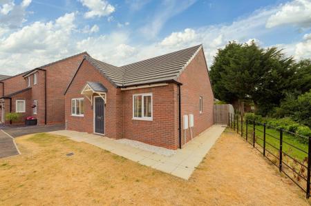 2 bedroom Detached bungalow for sale in Banks Close, Mareham-Le-Fen, PE22