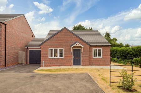 2 bedroom Detached bungalow for sale in Banks Close, Mareham-Le-Fen, PE22