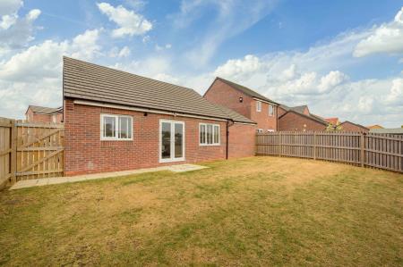 2 bedroom Detached bungalow for sale in Banks Close, Mareham-Le-Fen, PE22
