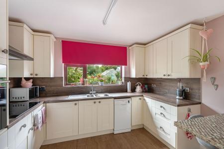 3 bedroom Semi-detached bungalow for sale in Sandy Lane, Great Steeping, PE23