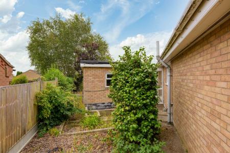 2 bedroom Bungalow for sale in Thornton Crescent, Horncastle, LN9