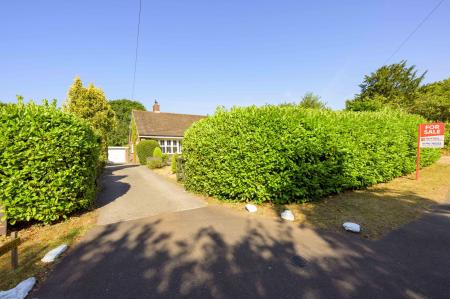 3 bedroom Detached bungalow for sale in Church Lane, Hagworthingham, PE23