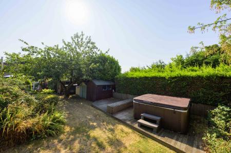 3 bedroom Detached bungalow for sale in Church Lane, Hagworthingham, PE23