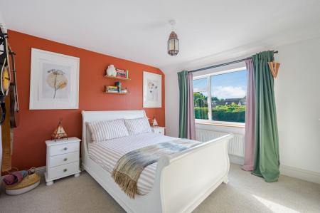 2 bedroom Terraced House for sale in Christopher Road, Alford, LN13