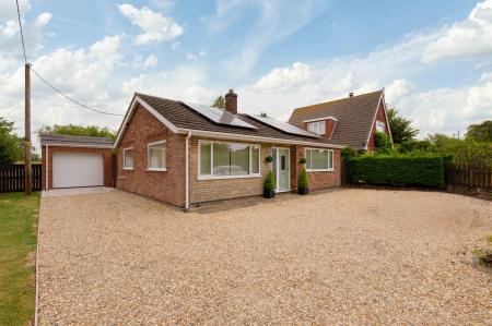 2 bedroom Detached bungalow for sale in Church Lane, Minting, LN9