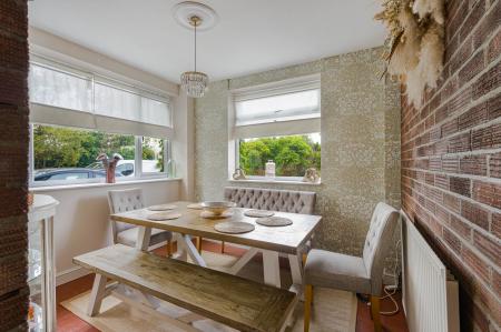 4 bedroom Detached house for sale in Boston Road, Horncastle, LN9