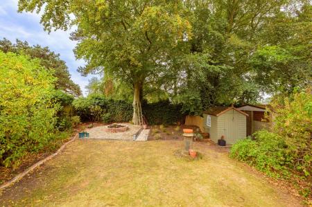 4 bedroom Detached house for sale in Boston Road, Horncastle, LN9