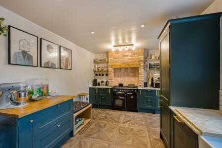4 bedroom Detached house for sale in Boston Road, Horncastle, LN9