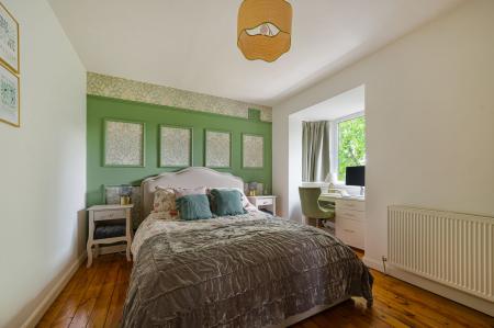 4 bedroom Detached house for sale in Boston Road, Horncastle, LN9
