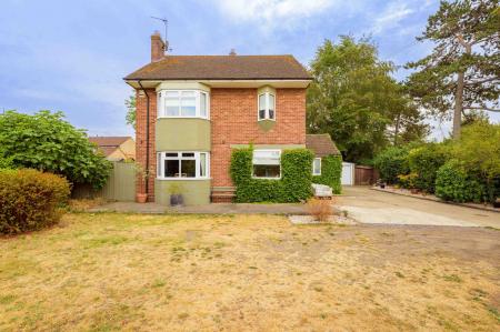 4 bedroom Detached house for sale in Boston Road, Horncastle, LN9