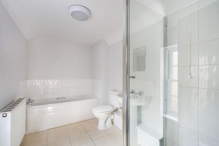 3 bedroom Detached house for sale in Hamilton Road, Alford, LN13