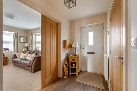 4 bedroom Detached house for sale in Osborne Way, Horncastle, LN9