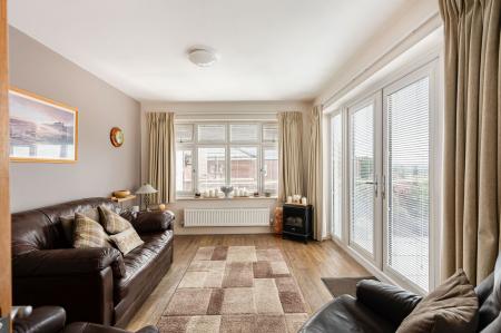 4 bedroom Detached house for sale in Osborne Way, Horncastle, LN9