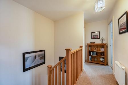 4 bedroom Detached house for sale in Osborne Way, Horncastle, LN9