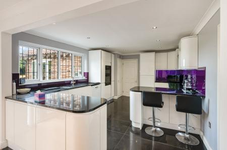 5 bedroom Detached house for sale in Thimbleby, Horncastle, LN9