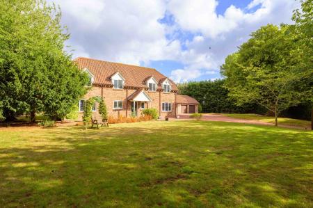 5 bedroom Detached house for sale in Thimbleby, Horncastle, LN9