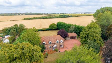 5 bedroom Detached house for sale in Thimbleby, Horncastle, LN9