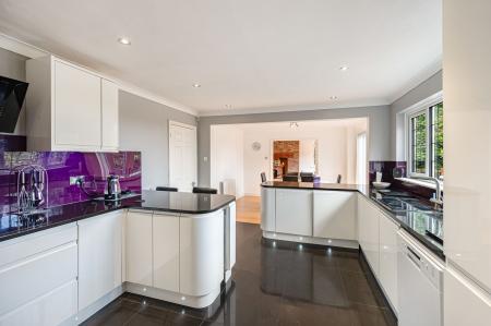 5 bedroom Detached house for sale in Thimbleby, Horncastle, LN9