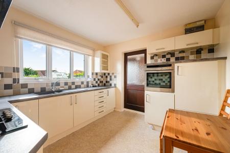 2 bedroom Detached bungalow for sale in Mark Avenue, Horncastle, LN9