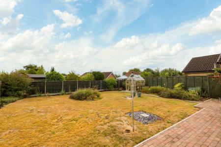2 bedroom Detached bungalow for sale in Mark Avenue, Horncastle, LN9
