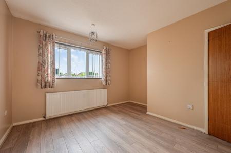 2 bedroom Detached bungalow for sale in Mark Avenue, Horncastle, LN9
