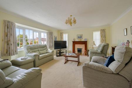 3 bedroom Detached bungalow for sale in Lansdown Way, Woodhall Spa, LN10