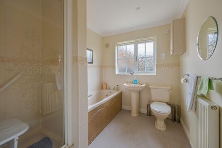 3 bedroom Detached bungalow for sale in Lansdown Way, Woodhall Spa, LN10