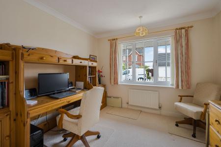 3 bedroom Detached bungalow for sale in Lansdown Way, Woodhall Spa, LN10