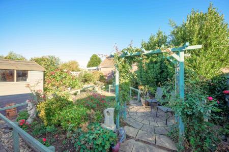 2 bedroom Semi-detached bungalow for sale in Ashby Meadows, Spilsby, PE23