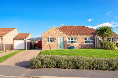 2 bedroom Semi-detached bungalow for sale in Ashby Meadows, Spilsby, PE23