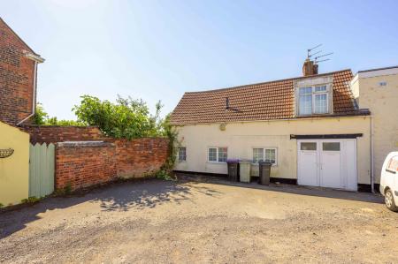3 bedroom End of terrace house for sale in Halton Road, Spilsby, PE23