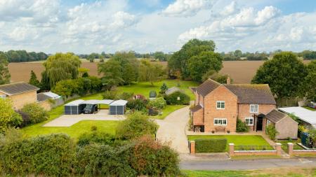 4 bedroom Detached house for sale in Chapel Lane, Toynton St. Peter, PE23