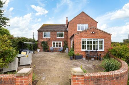 4 bedroom Detached house for sale in Chapel Lane, Toynton St. Peter, PE23