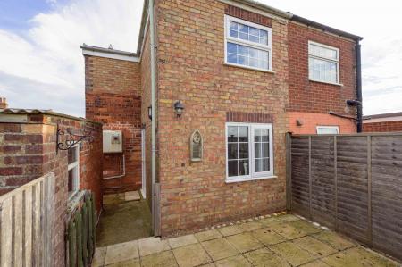 2 bedroom Terraced House for sale in 18 Station Road, Halton Holegate, PE23