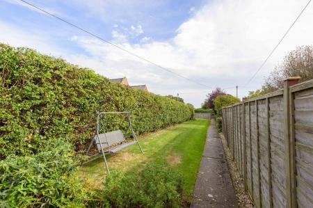 2 bedroom Terraced House for sale in 18 Station Road, Halton Holegate, PE23