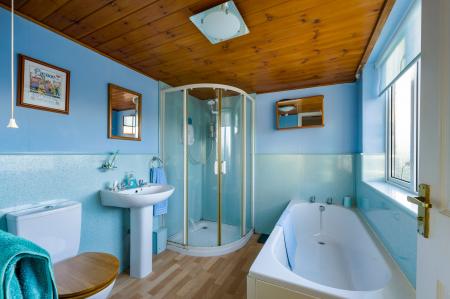 3 bedroom Detached house for sale in Langrick Road, New York, LN4