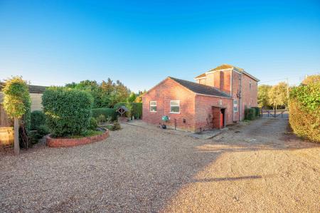 3 bedroom Detached house for sale in Langrick Road, New York, LN4