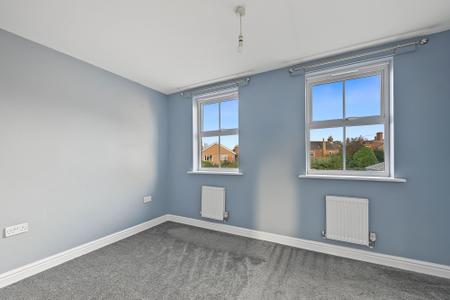 3 bedroom End of terrace house for sale in Spilsby Meadows, Spilsby, PE23