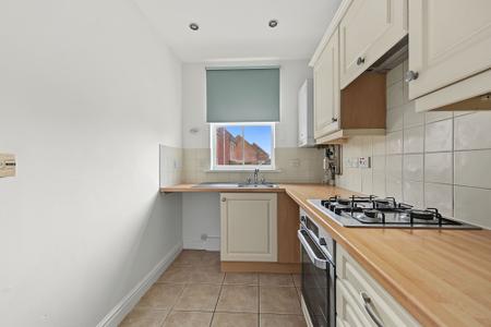 3 bedroom End of terrace house for sale in Spilsby Meadows, Spilsby, PE23