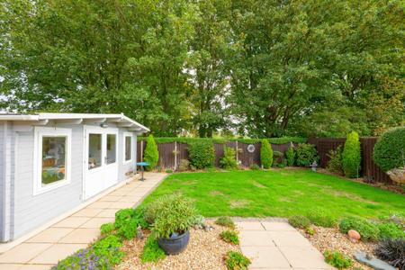 3 bedroom Detached bungalow for sale in Lunn Close, Horncastle, LN9