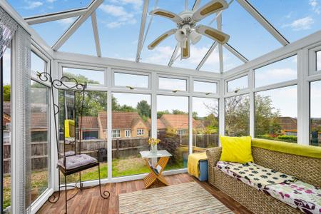 3 bedroom Detached bungalow for sale in Baggaley Drive, Horncastle, LN9