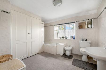 3 bedroom Cottage for sale in Austin Street, Stamford